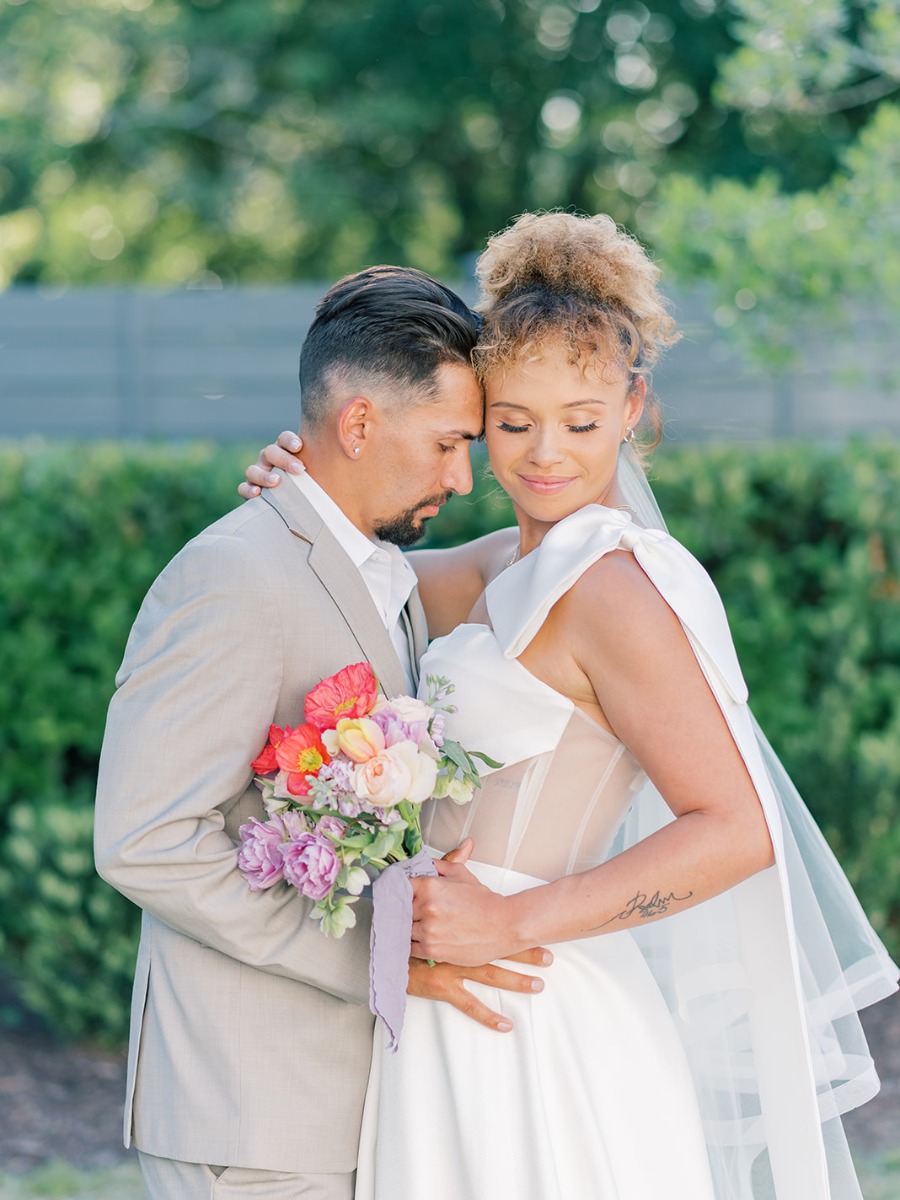 A citrusy coastal South Carolina wedding that brought the sunshine