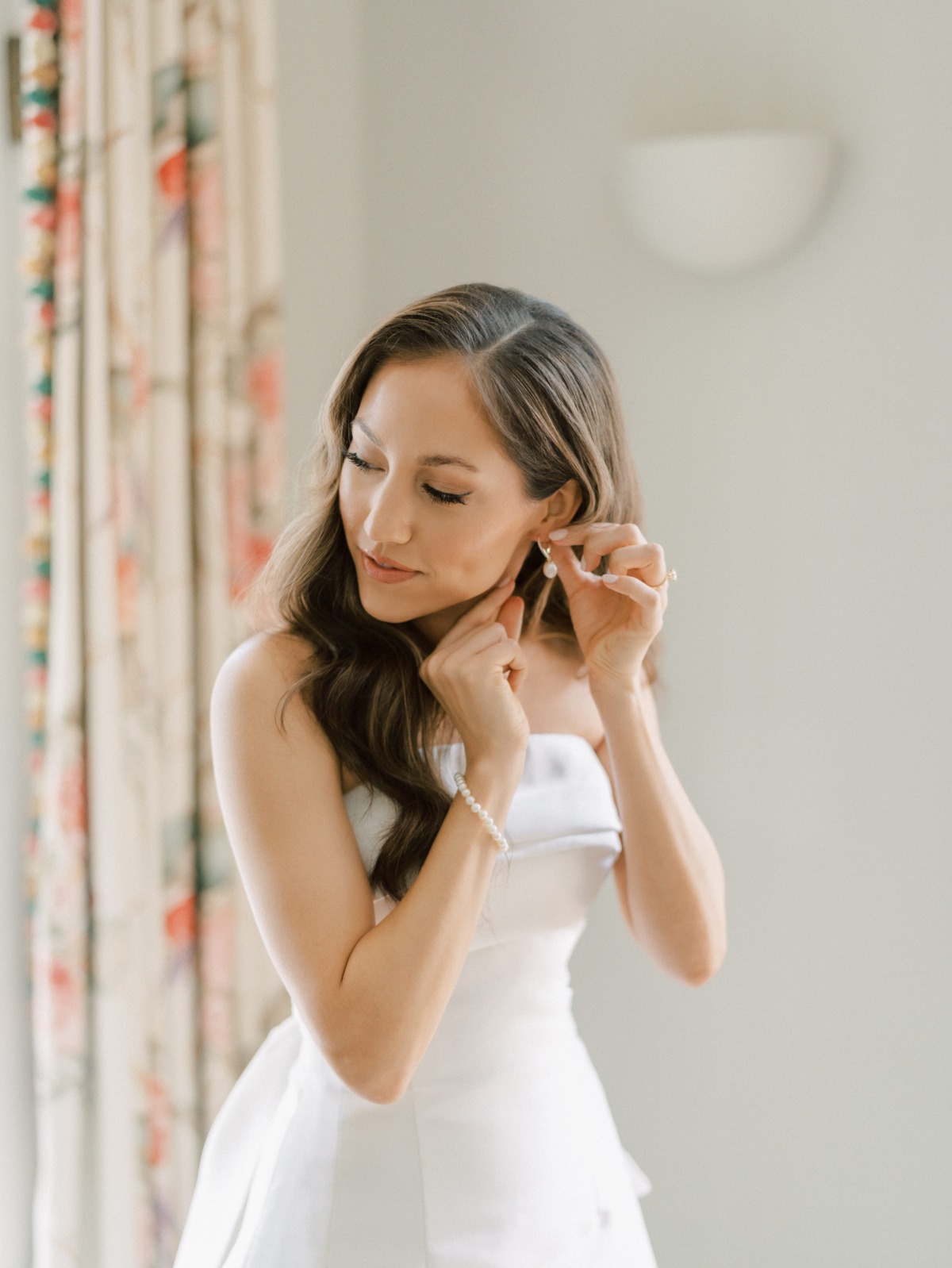 getting ready portrait idea