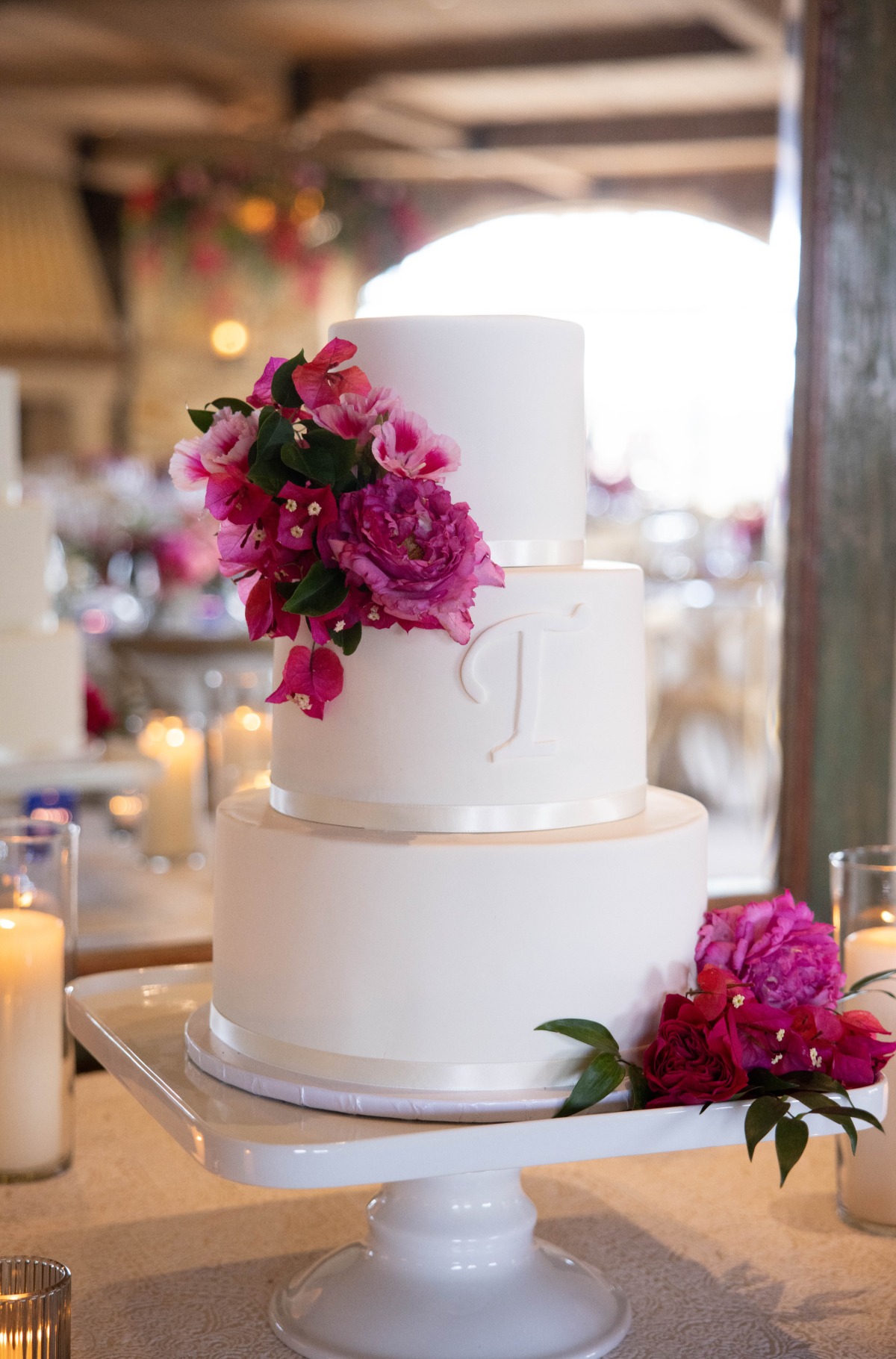 Elegant monogramed wedding cake