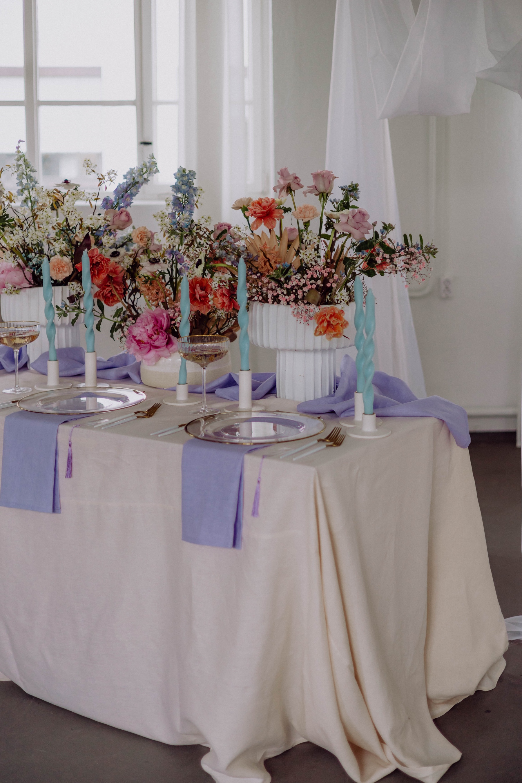 candy color inspired wedding decor