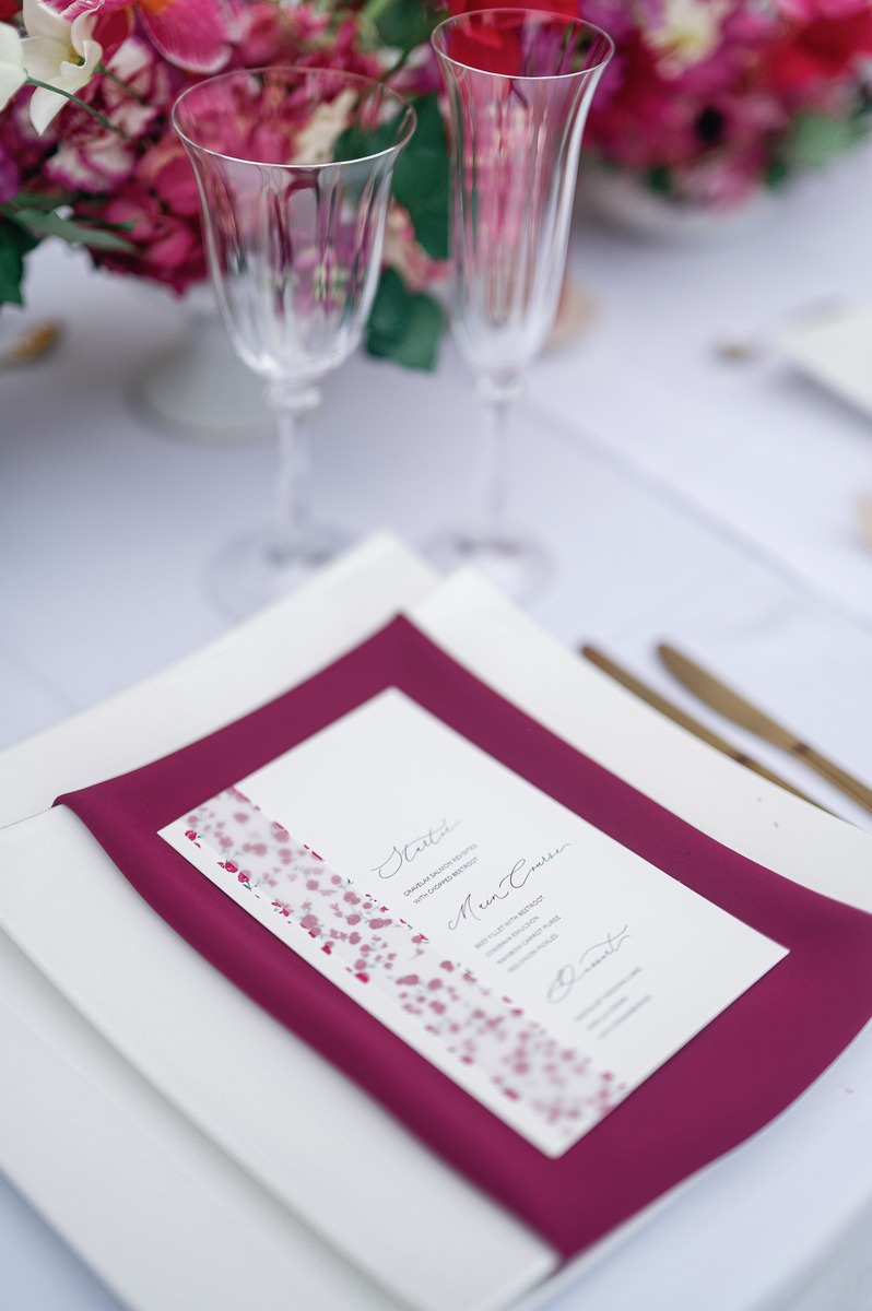 the-magnificent-magenta-chateau-trois-fontaines-provence-47