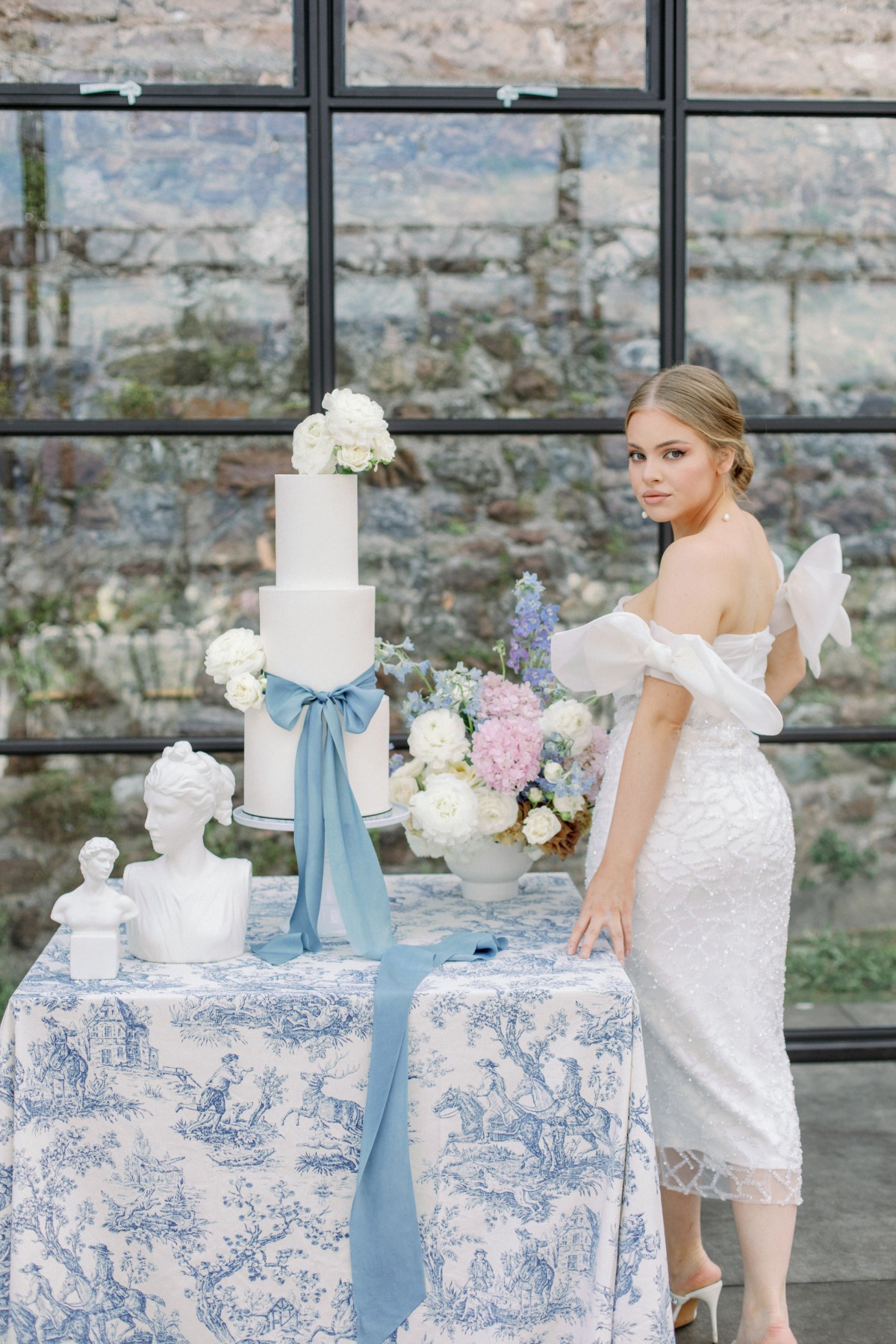 something blue wedding cake ideas