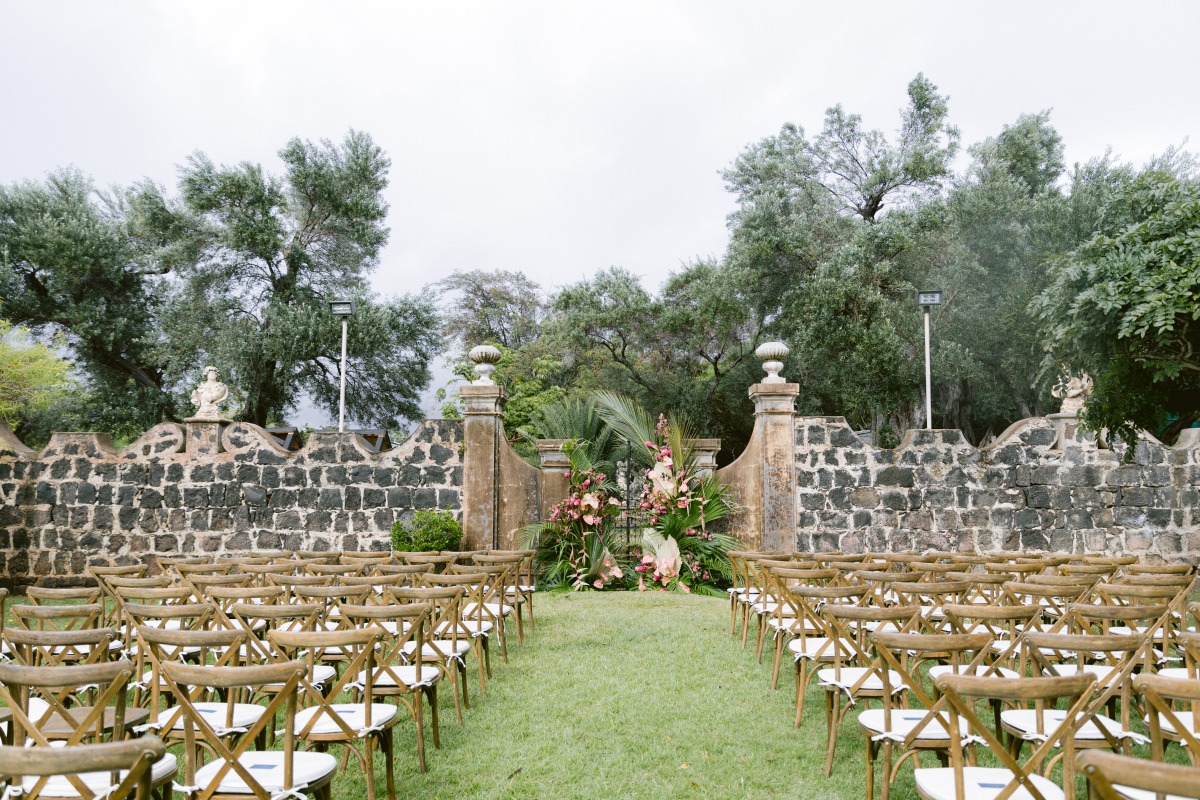 Hawaiian estate wedding ceremony