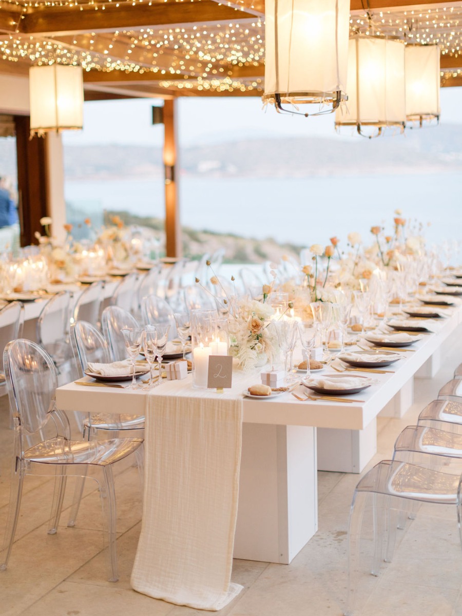 A Greek wedding with a dinner under the (twinkle light) stars