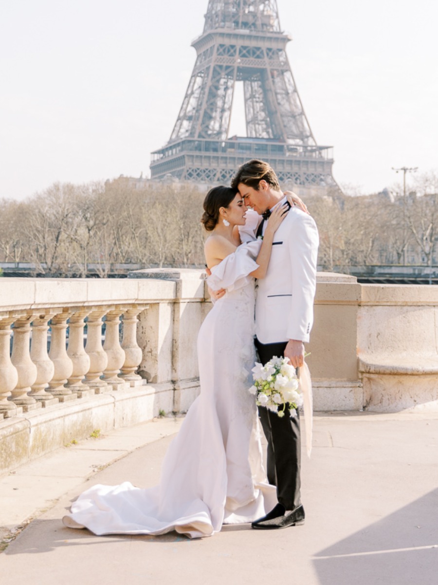 If you're wondering how to Elope in Paris, we have the details