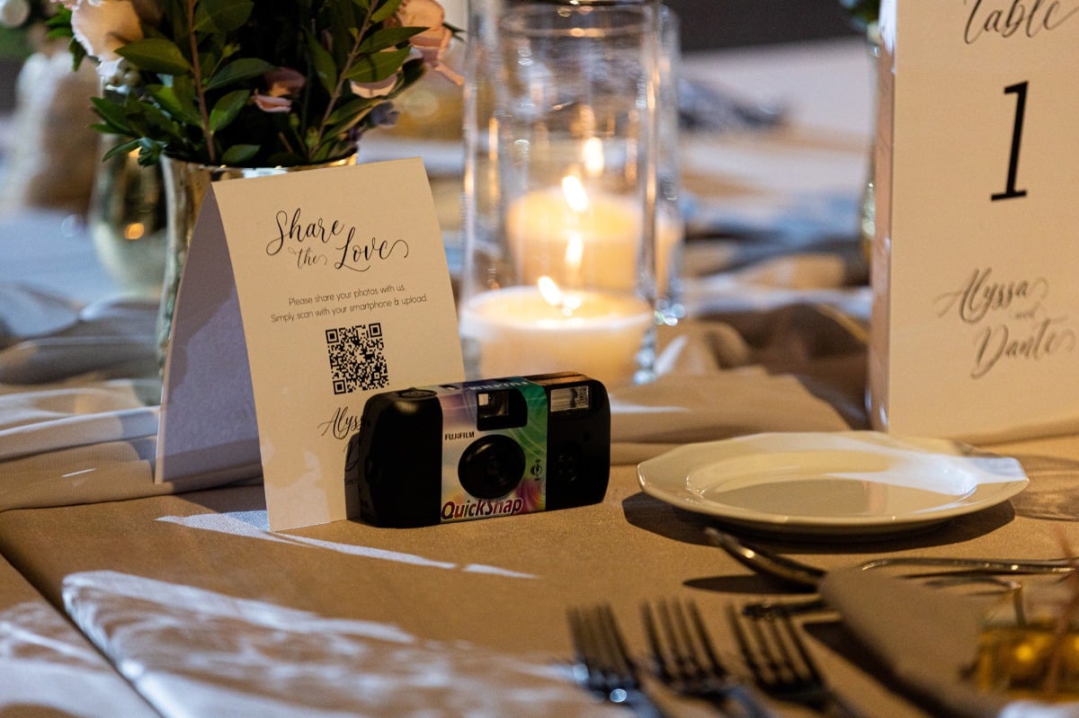 share wedding photos QR codes