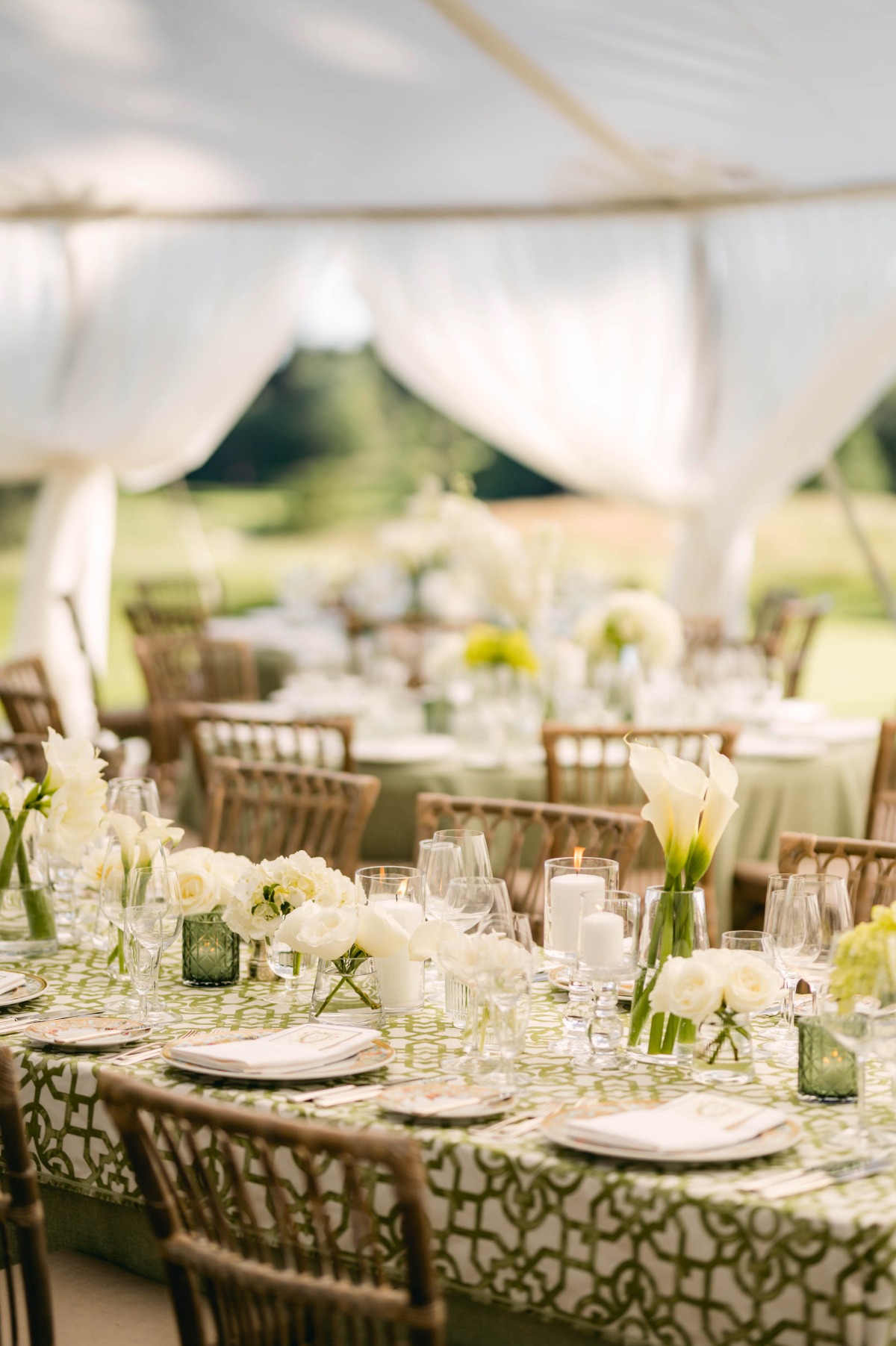 Elegant green and white reception 