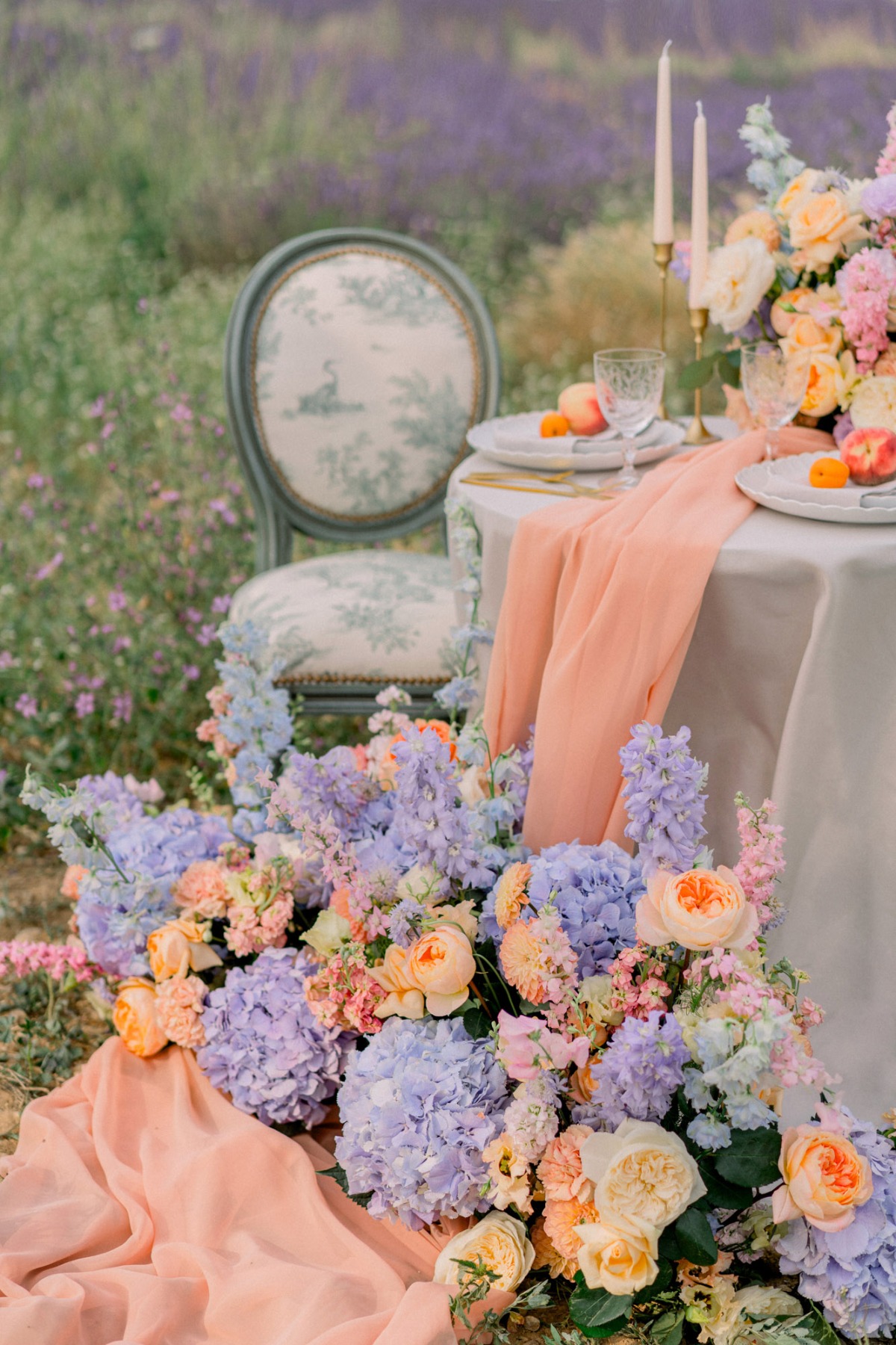 a-love-story-to-remember-purple-elopement-at-the-lavender-fields-of-provence-13