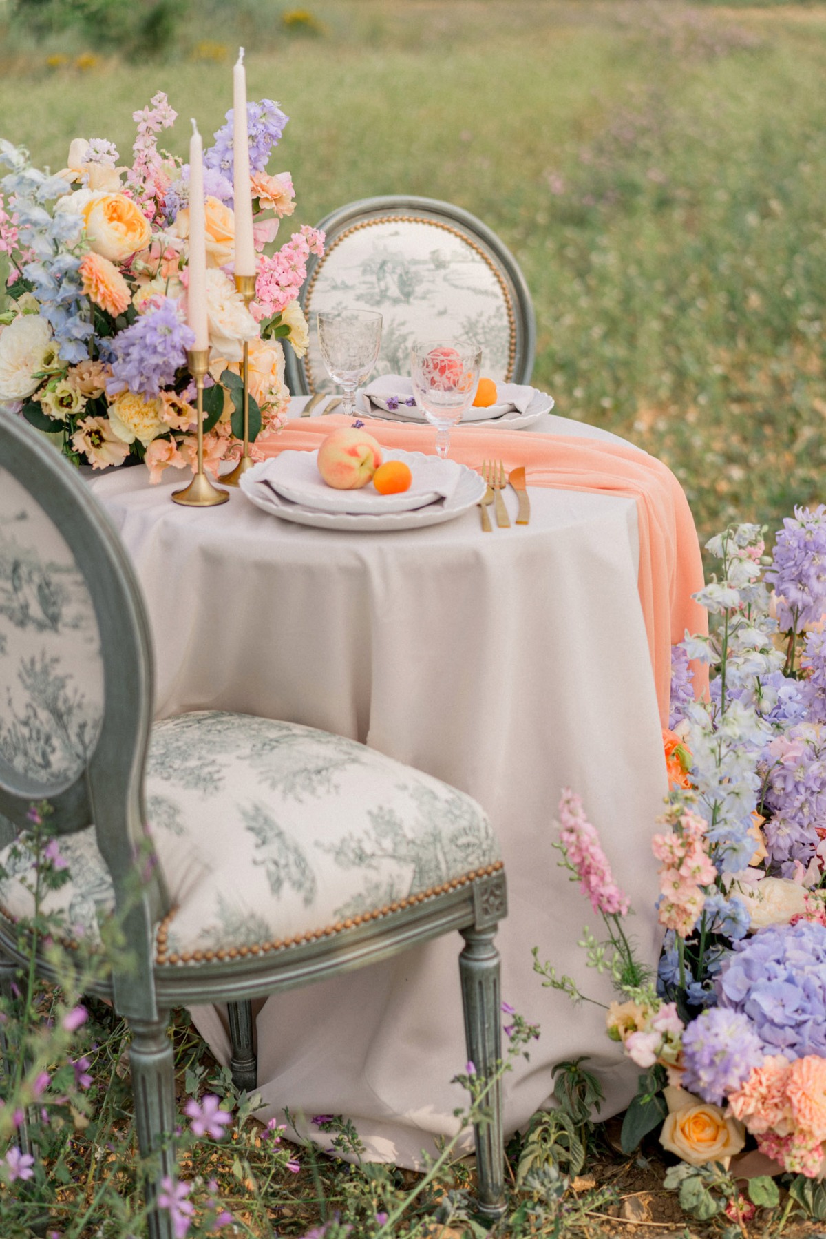 romantic french reception table 
