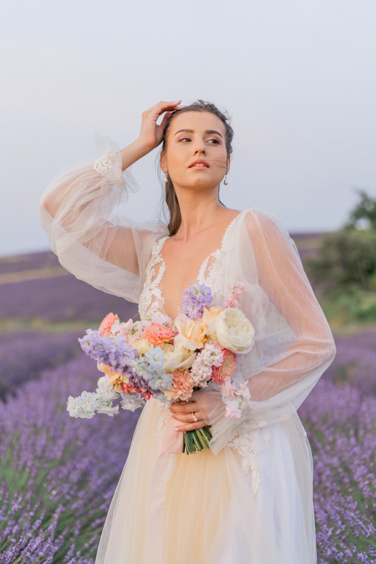 a-love-story-to-remember-purple-elopement-at-the-lavender-fields-of-provence-49
