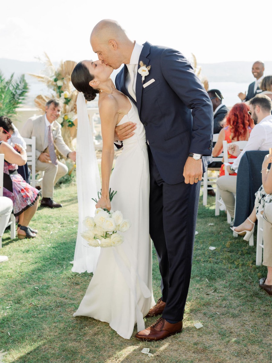This Greek Island wedding defines bright and modern coastal elegance