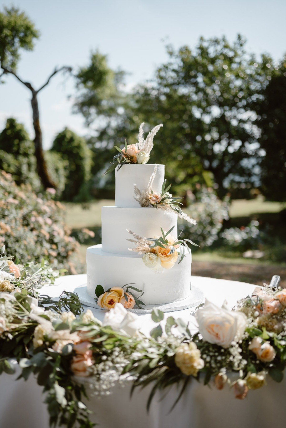 Tuscan wedding cake design