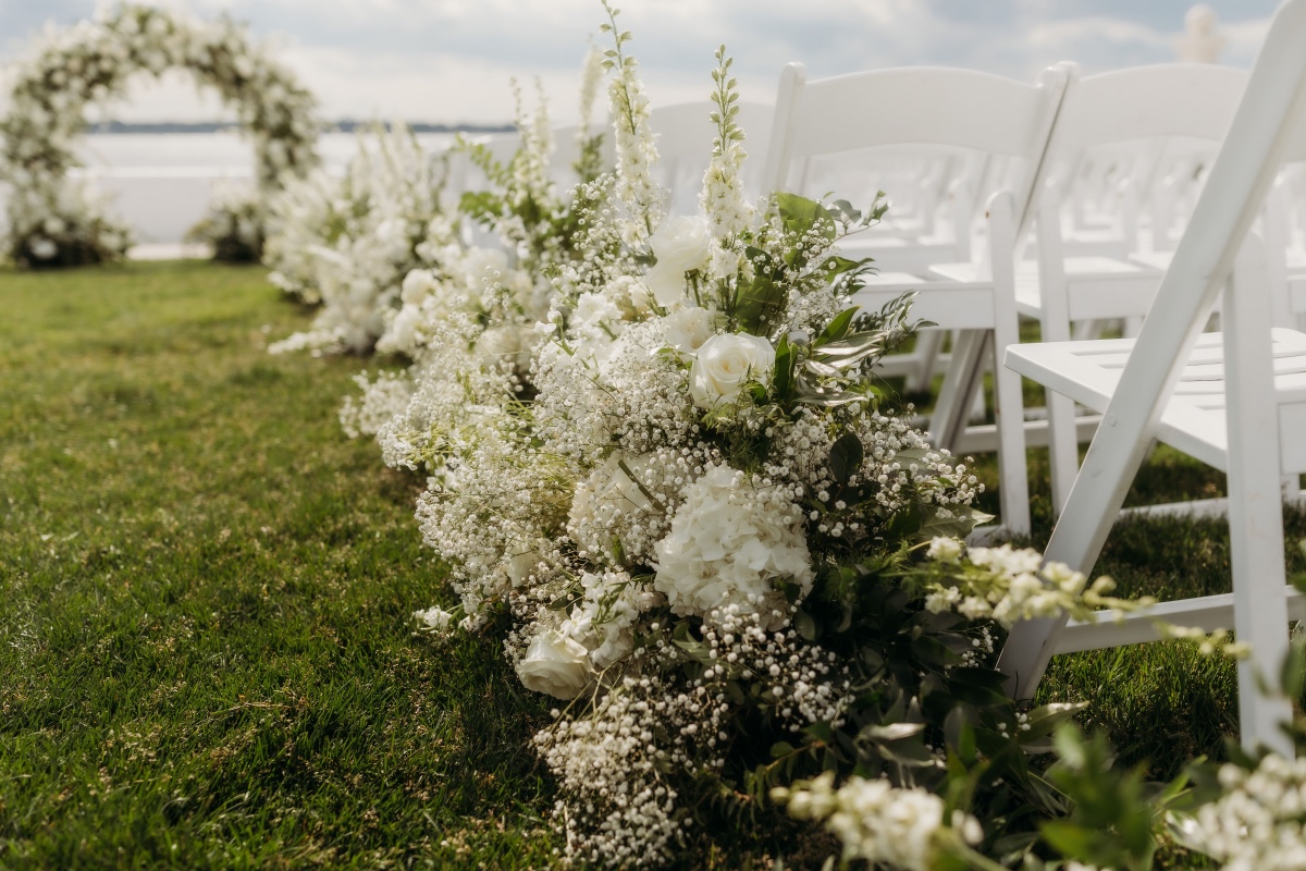 floral arrangements with baby's breath
