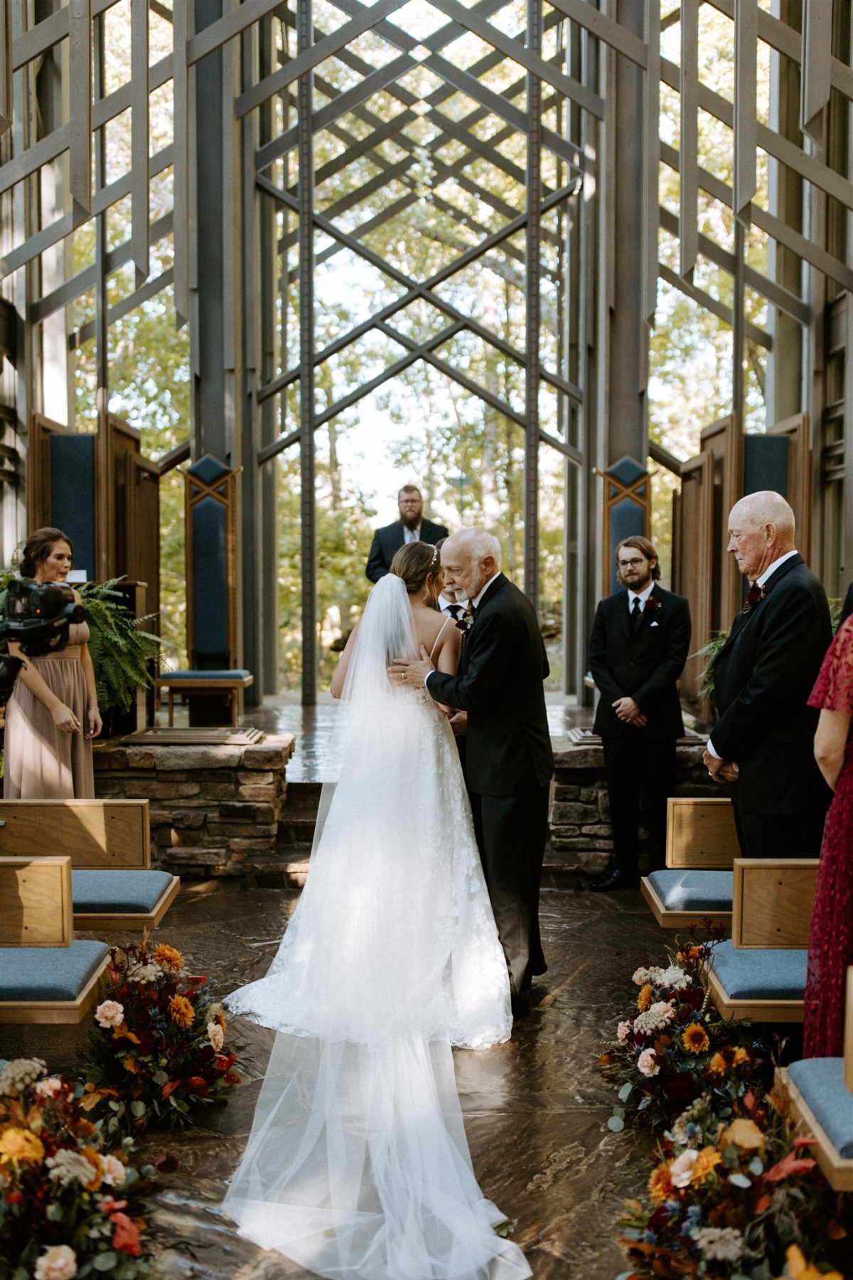 all glass ceremony chapel