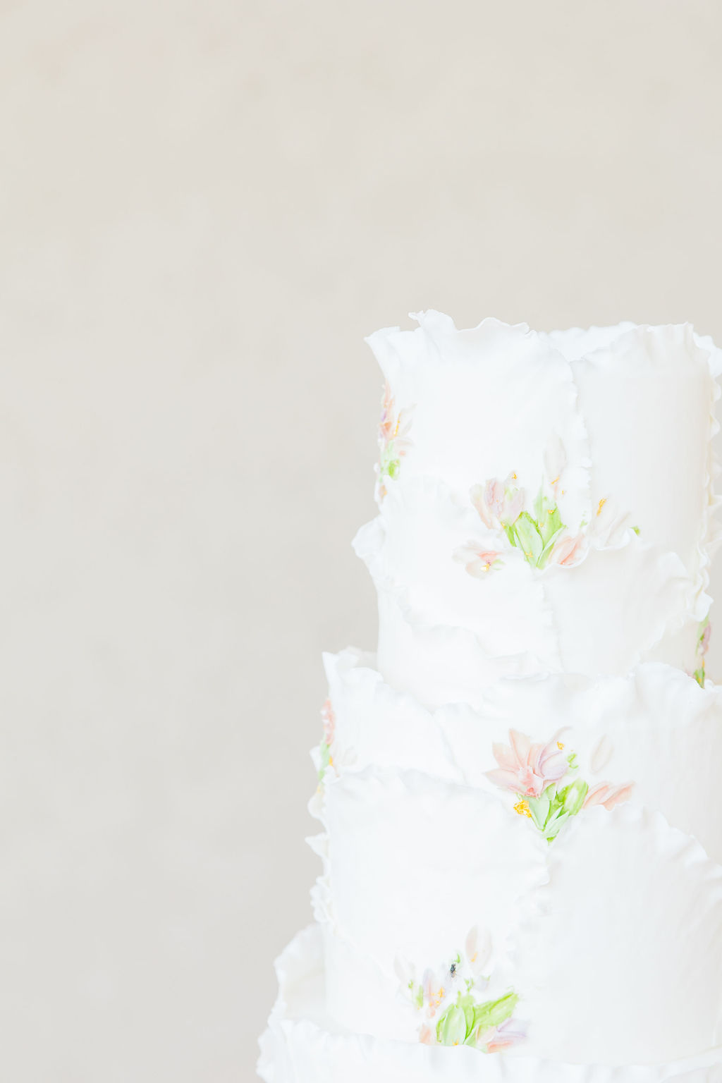 Pastel floral detail wedding cake