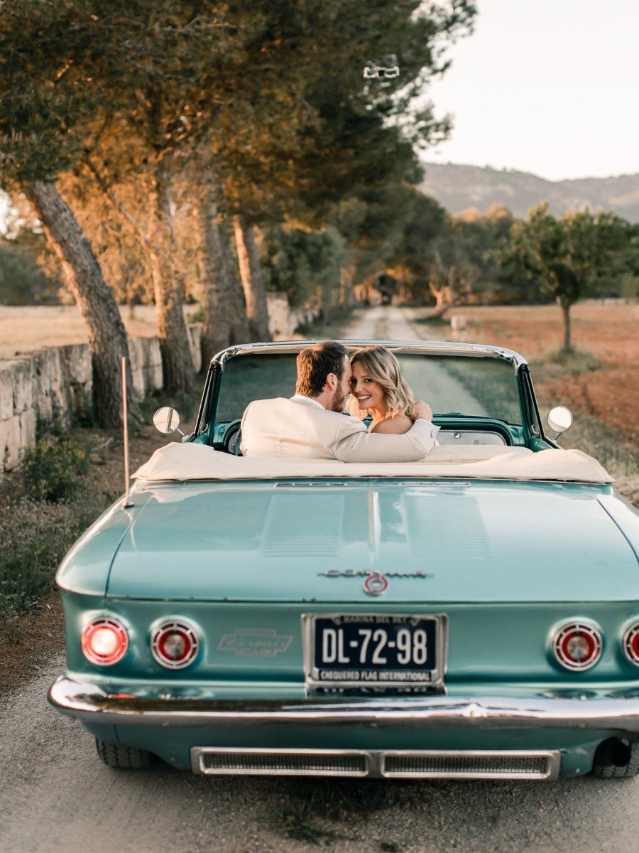 An intimate Mallorca wedding focused on comfortable nostalgia