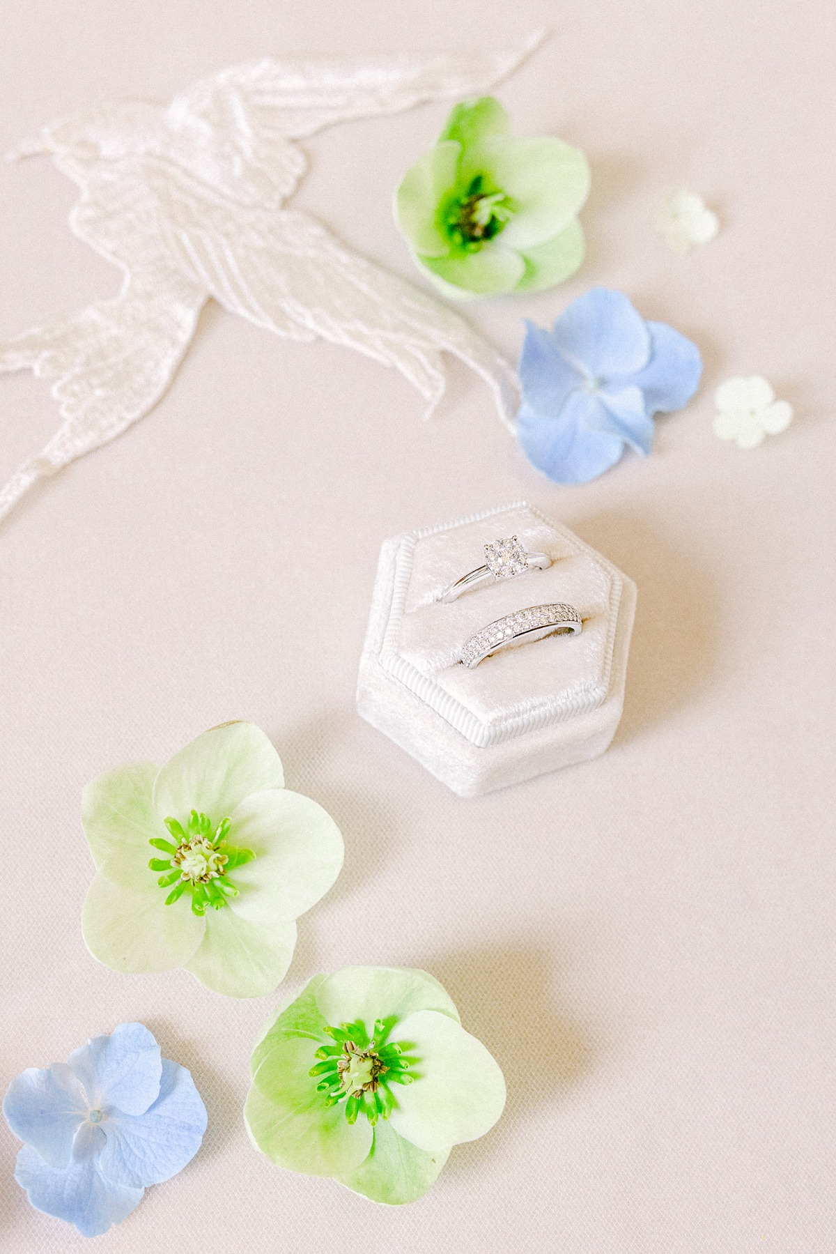 phoem-studio-photography_birds_inspired_inspiration_shoot_at_chateau-talaud-36