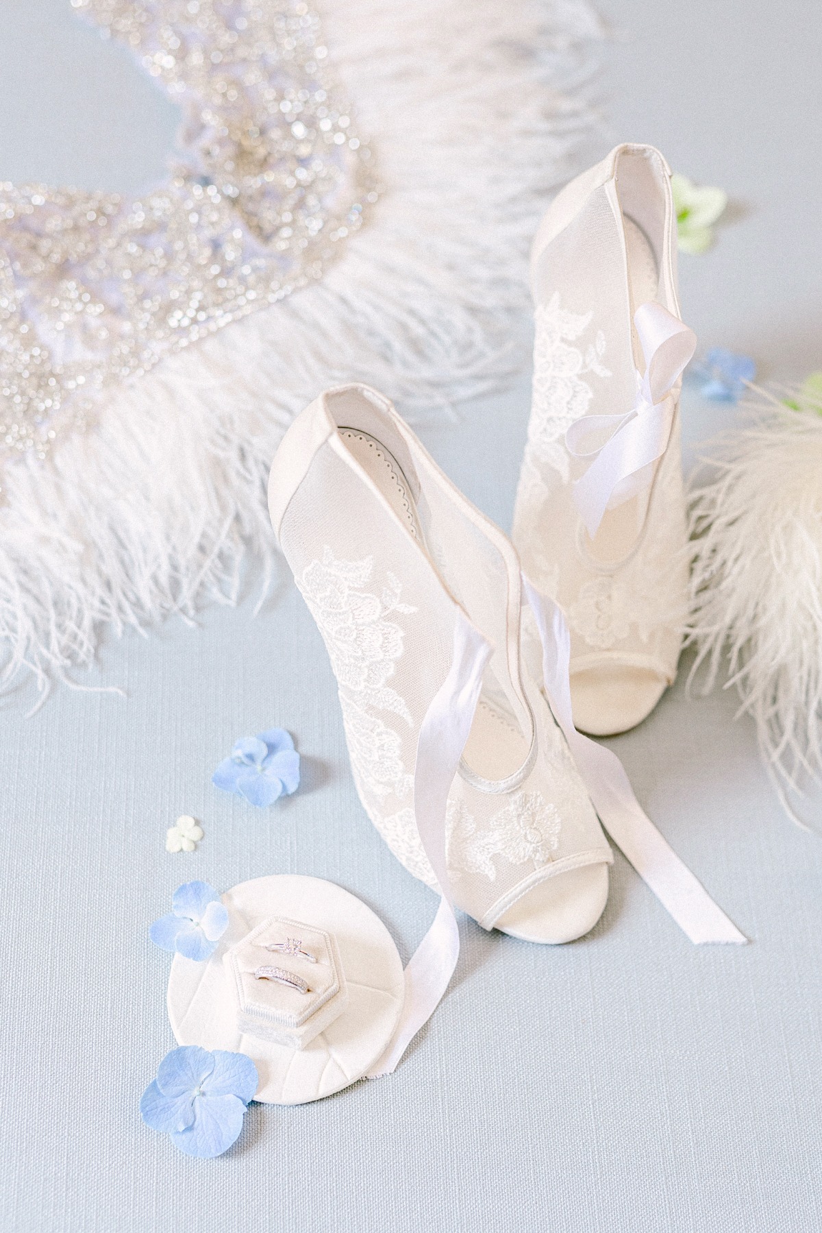 phoem-studio-photography_birds_inspired_inspiration_shoot_at_chateau-talaud-38