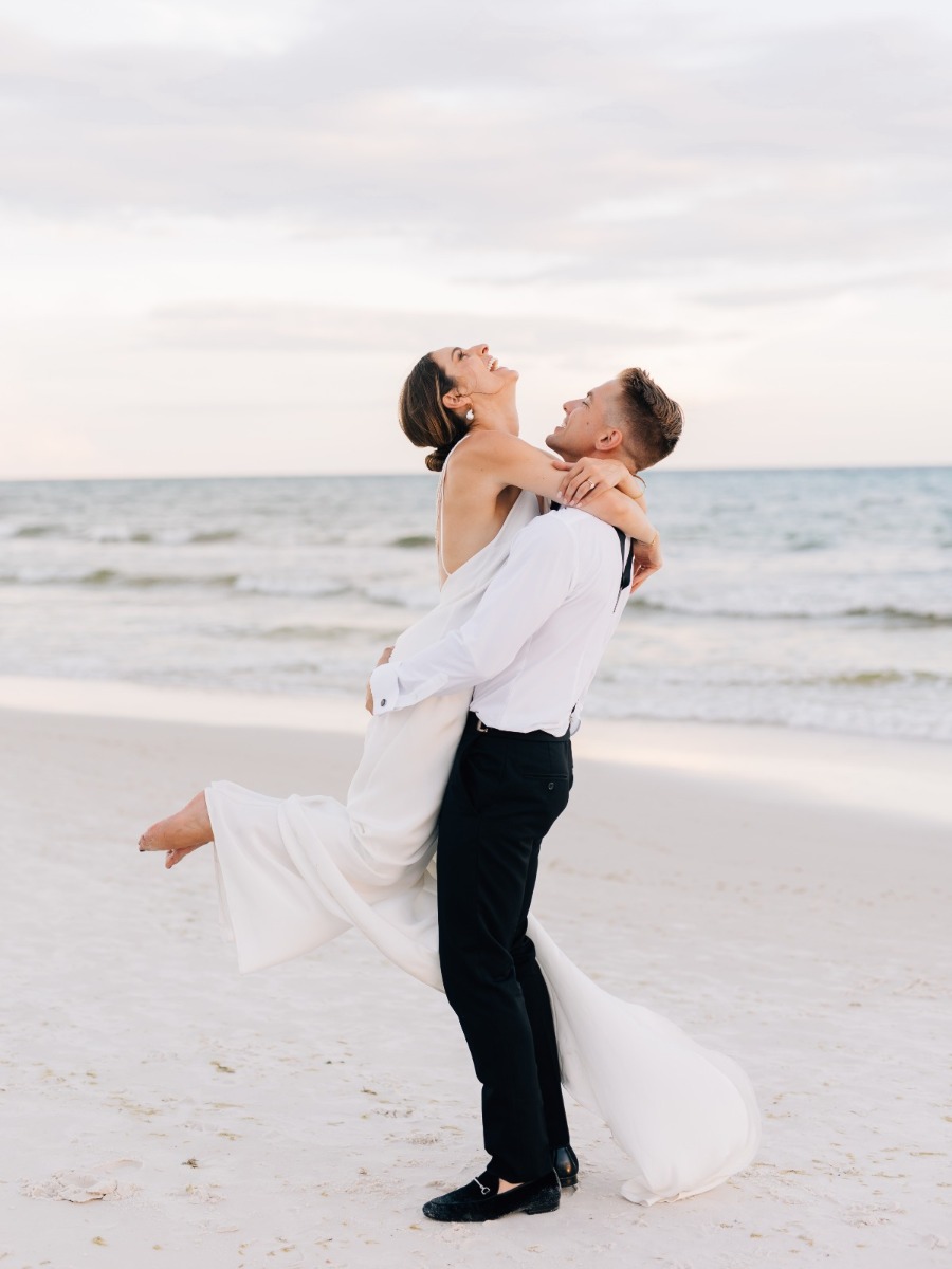 The guests were this bride's something blue in Rosemary Beach