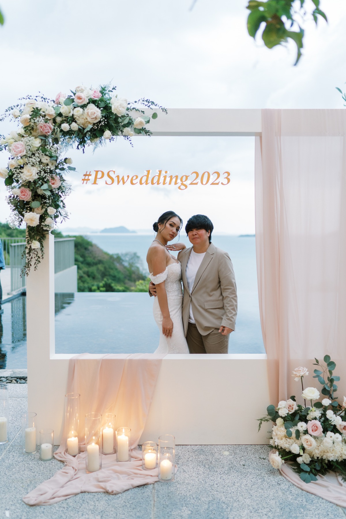 Polaroid photo backdrop for weddings 