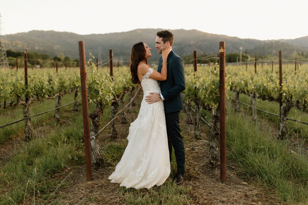 couple portrait ideas for vineyard weddings 
