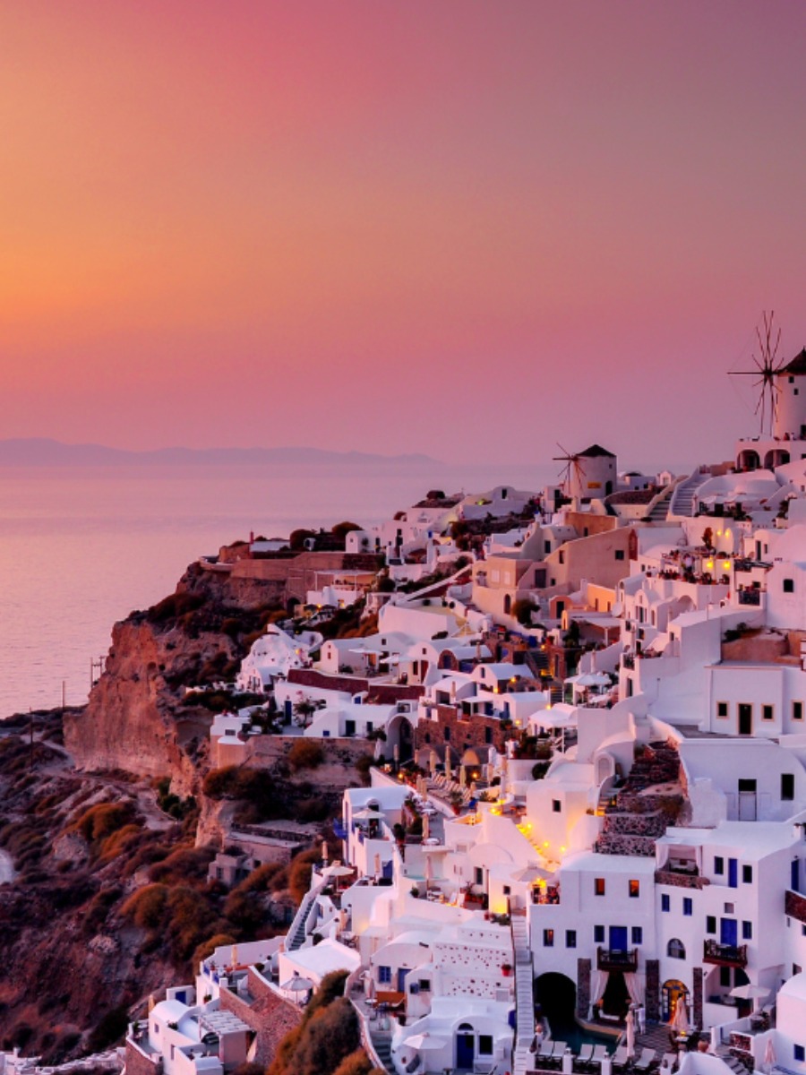 Top Honeymoon Destination: Santorini, Greece