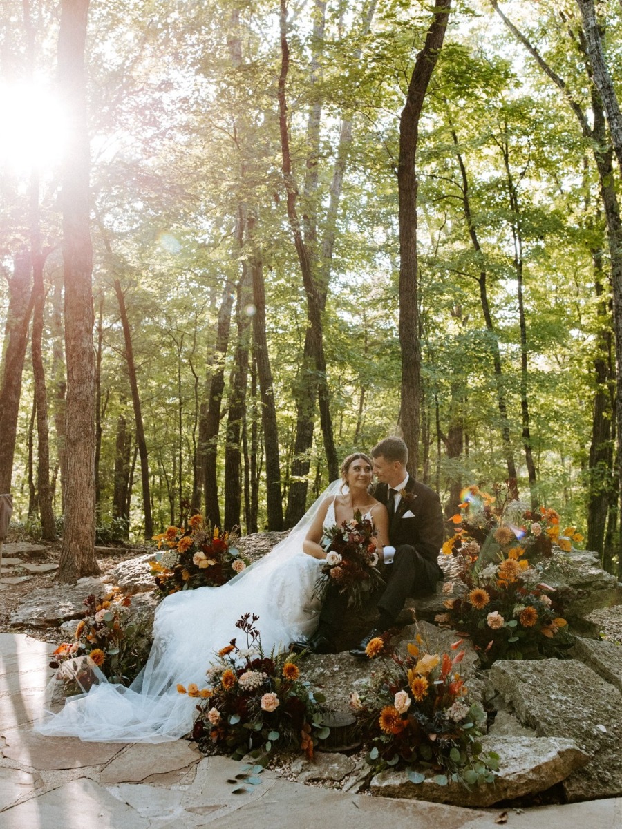 Intimate elopement with architectural brilliance in the Ozarks