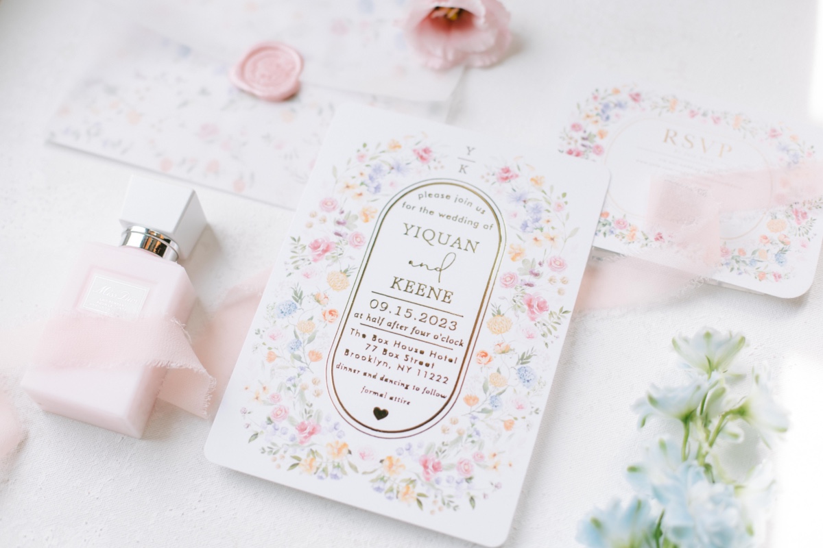 Floral watercolor wedding invitations 