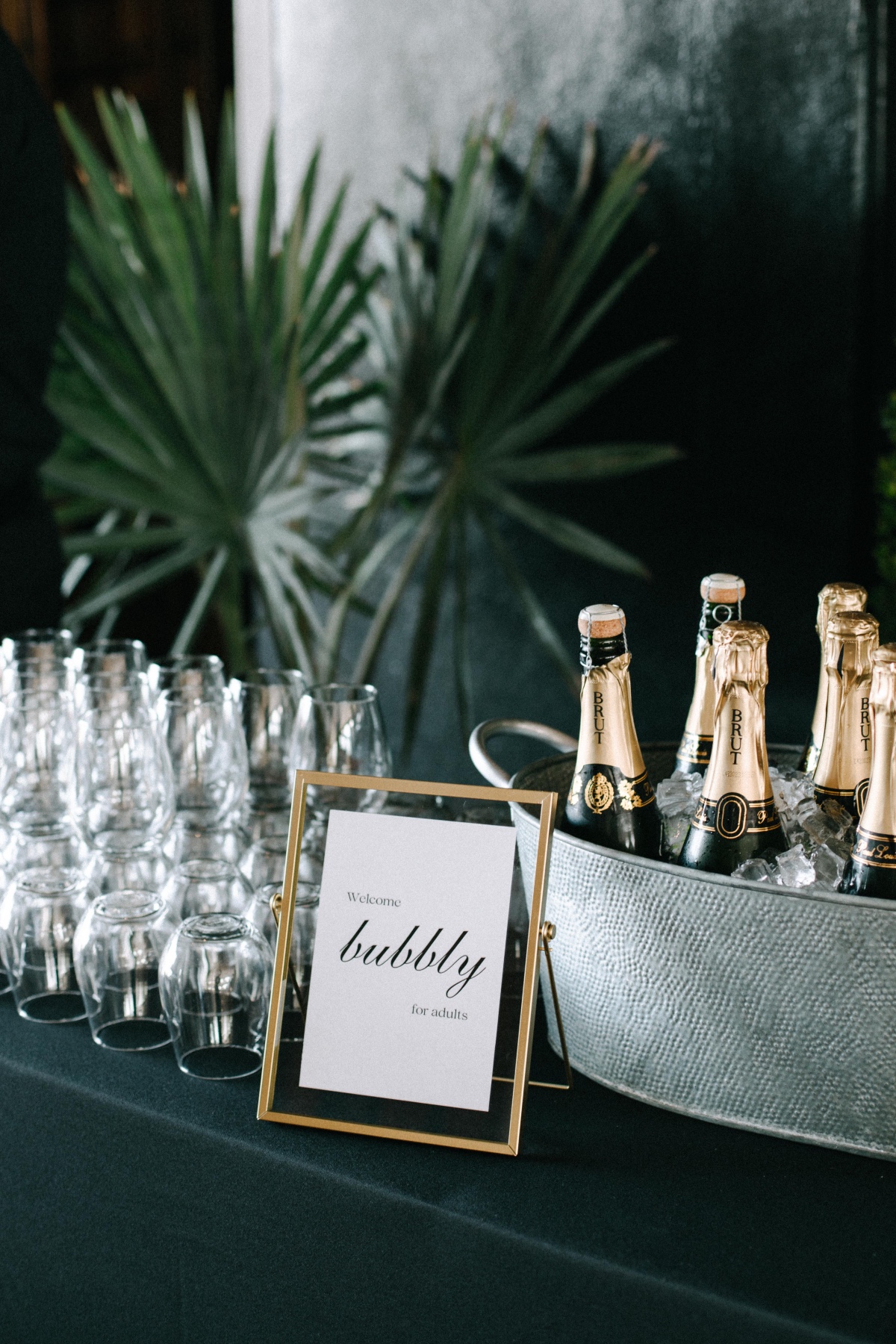 Welcome bubbly for weddings 