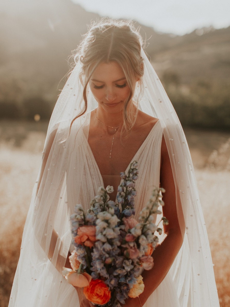 This bride made her bouquet the morning of her wedding