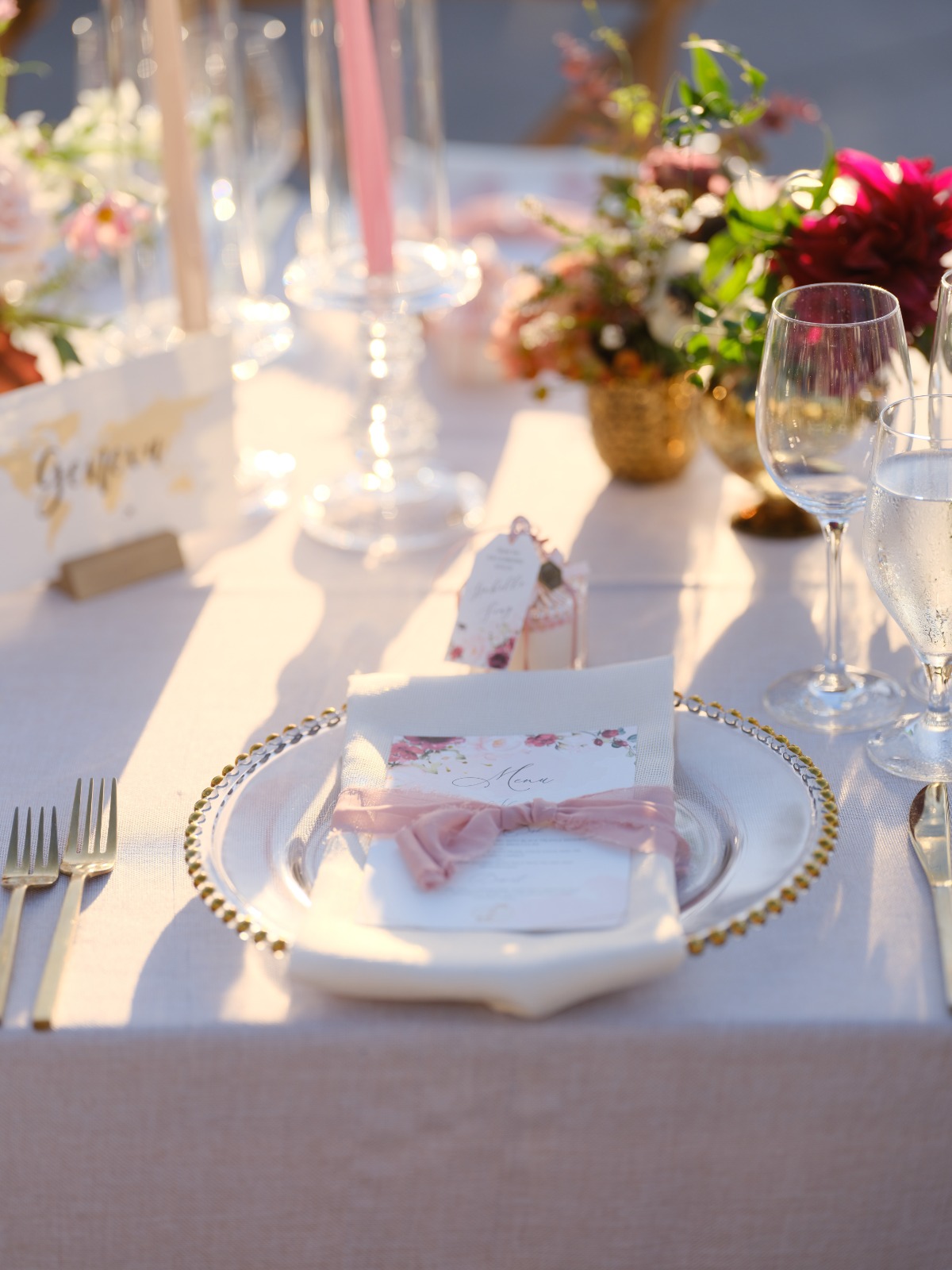pink place setting bows