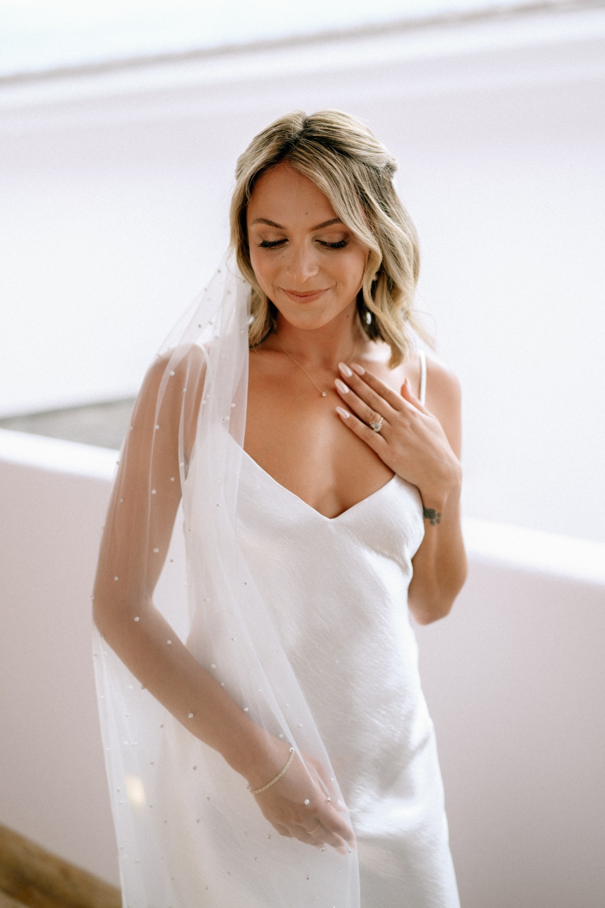 pearl accented veil