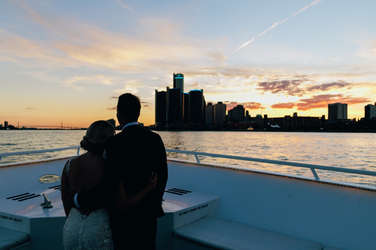 ovation_yacht_wedding_tiffany_jack_kayla_bouren_photography-636