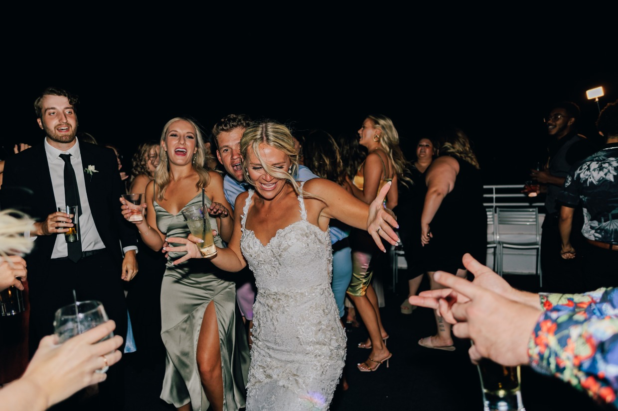 ovation_yacht_wedding_tiffany_jack_kayla_bouren_photography-769 (1)