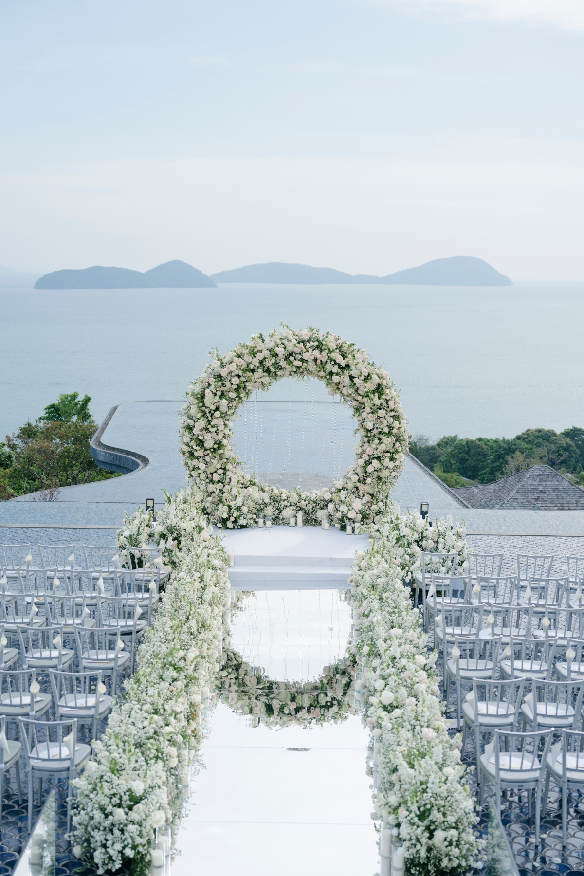 aisle lined with baby's breath