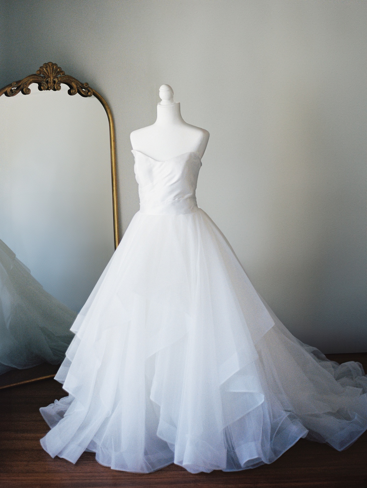say yes to the dress wedding gown