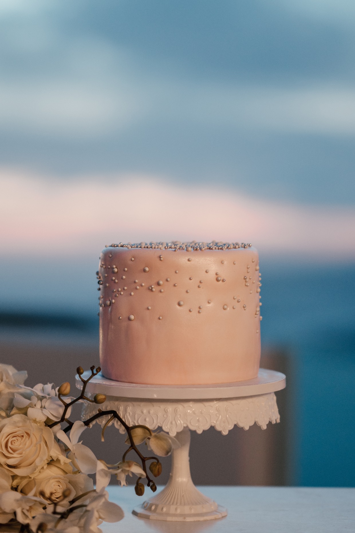 pearl detail wedding cake