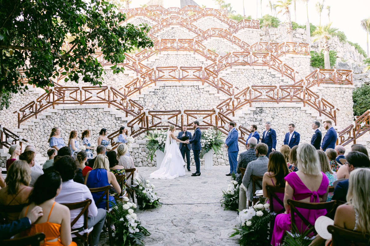 Modern geometric Mexican wedding ceremony