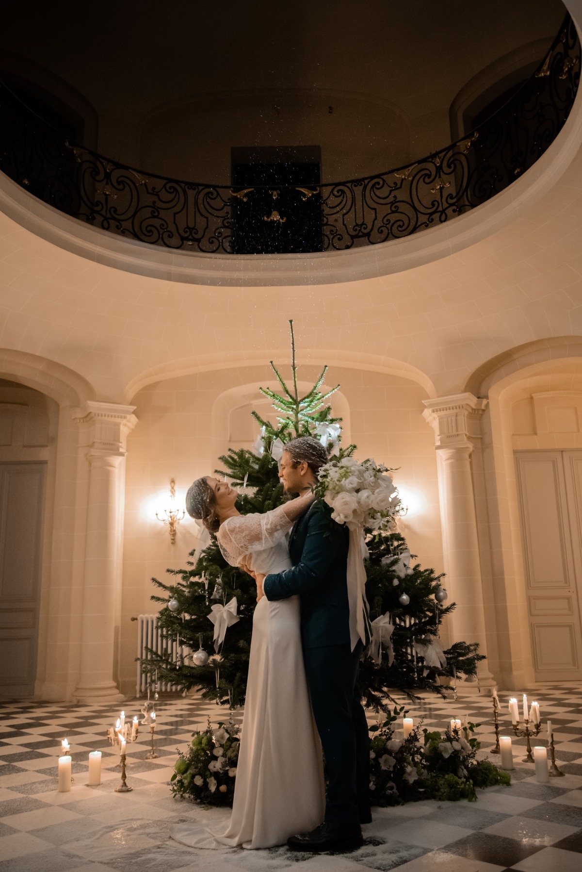 A winter white Christmas wedding at Chateau de Nainville-les-Roches