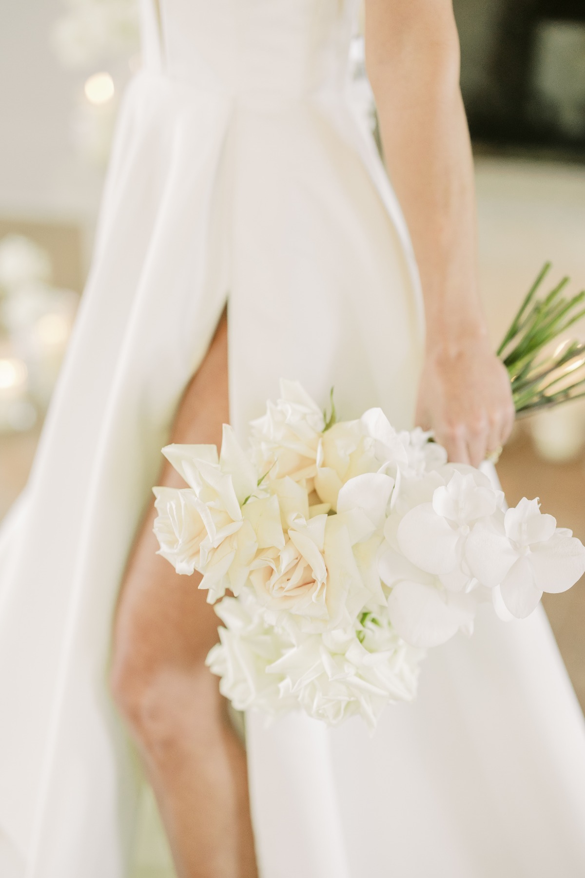 White rose bouquet for simple modern bride 
