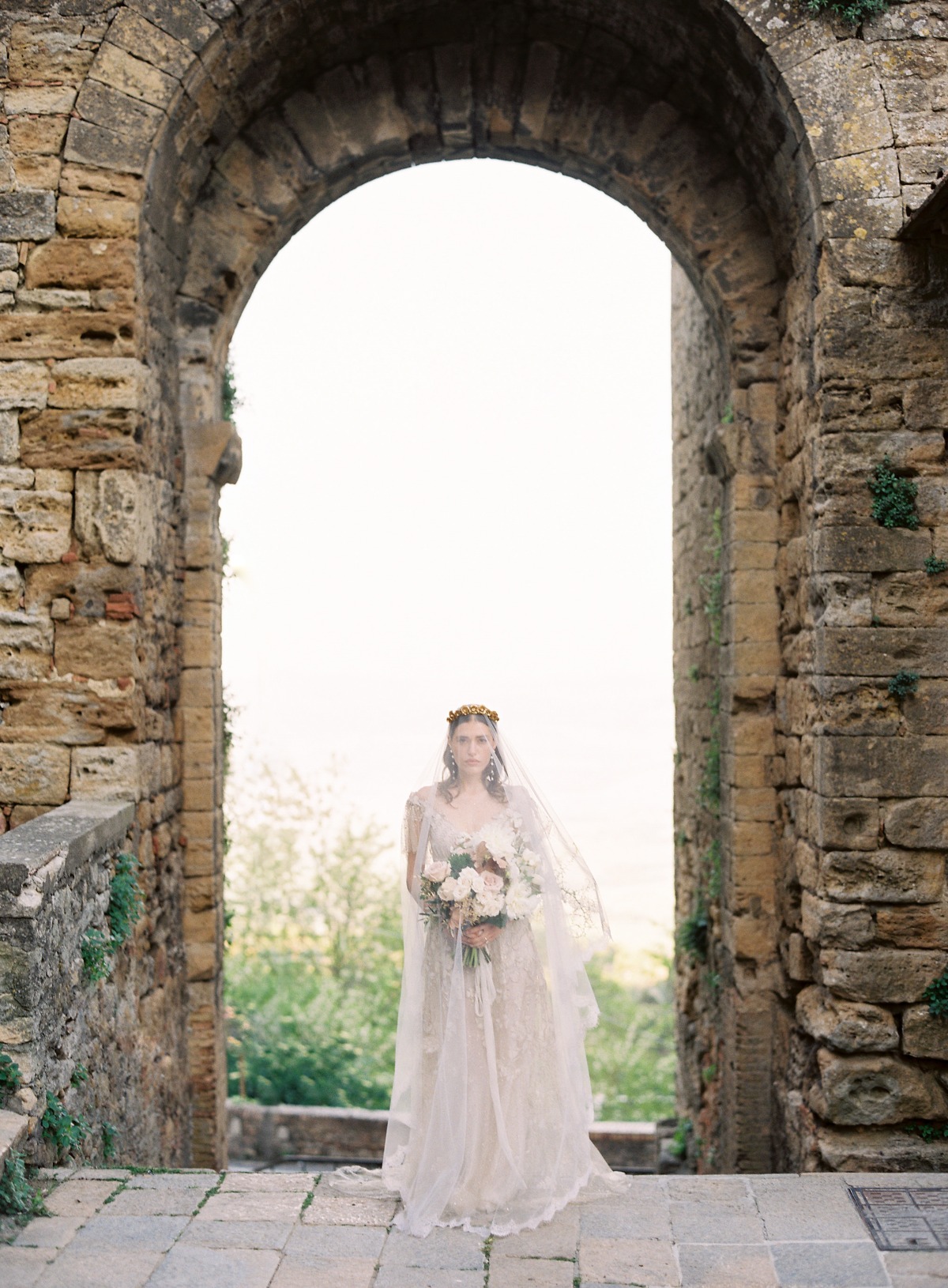 Ethereal Italian bridal fashion for timeless wedding 