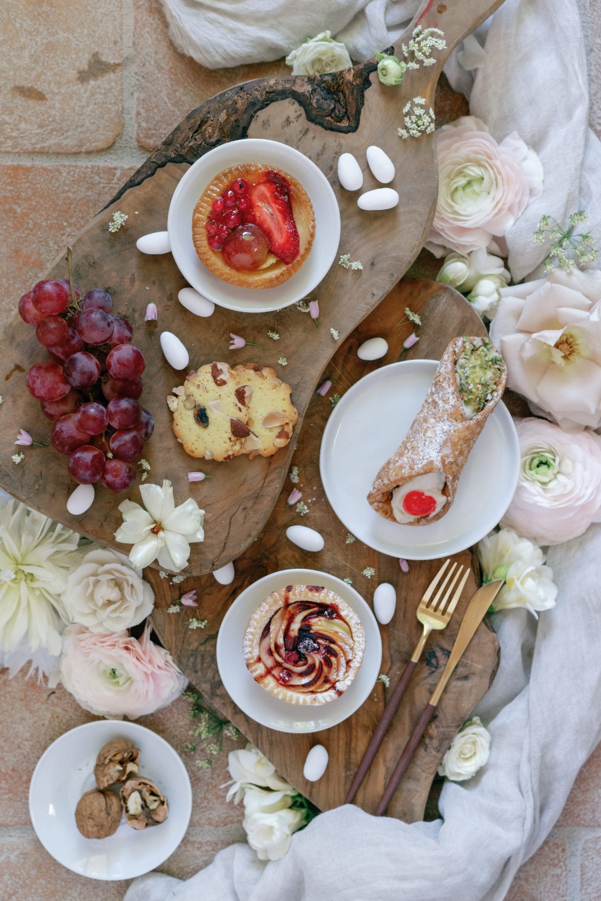Delicious, rustic Italian wedding reception dessert menu
