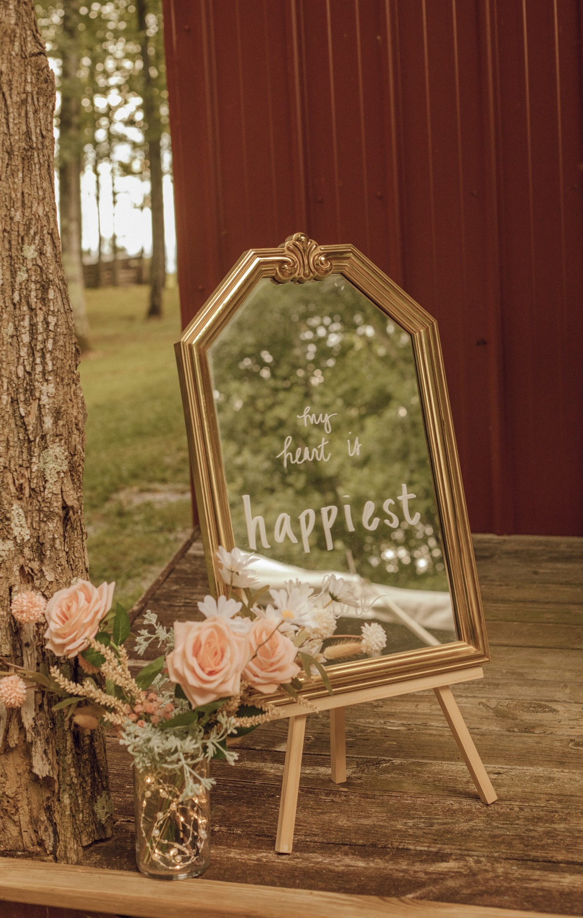DIY wedding welcome mirror sign