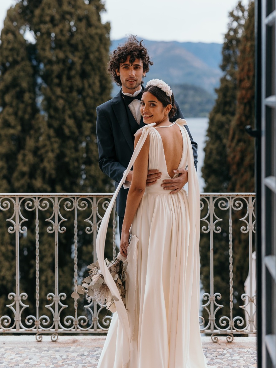 A dreamy Lake Como elopement full of fashion, color, and romance