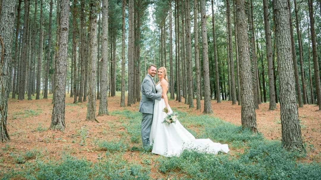 forest wedding at Sandy Creek Farms