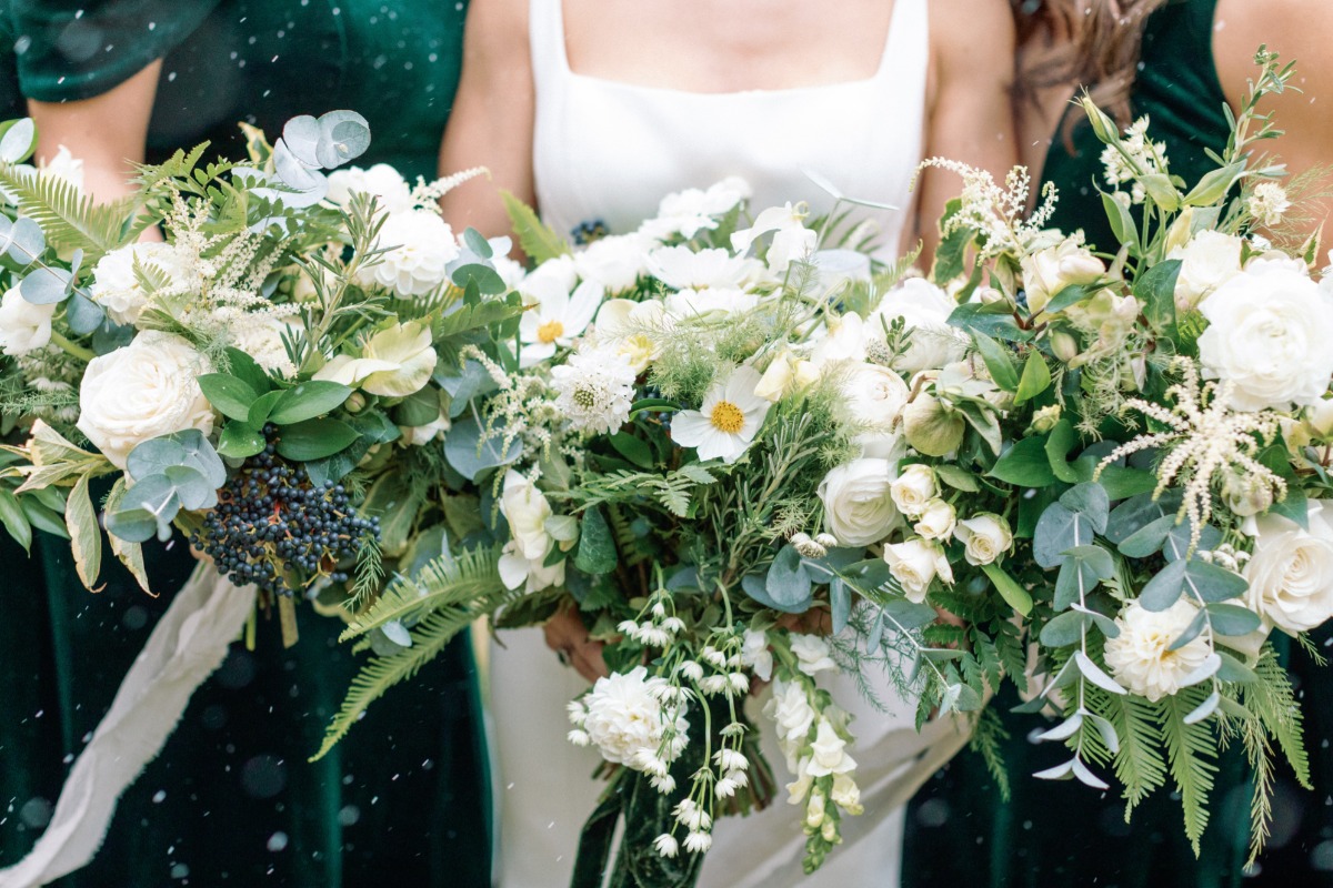 Fresh white and green wedding bouquets 