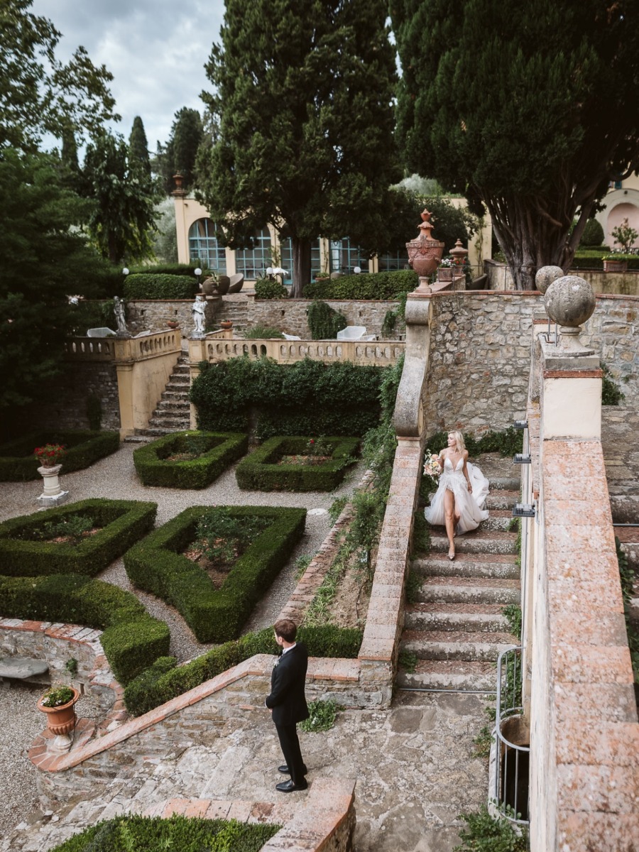 Feathered fête in florence and pro tips on how to make it your own