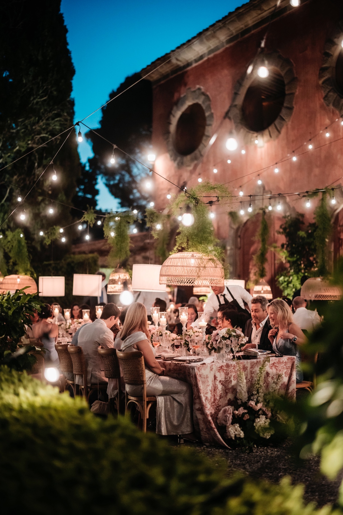 twinkle light italian wedding reception