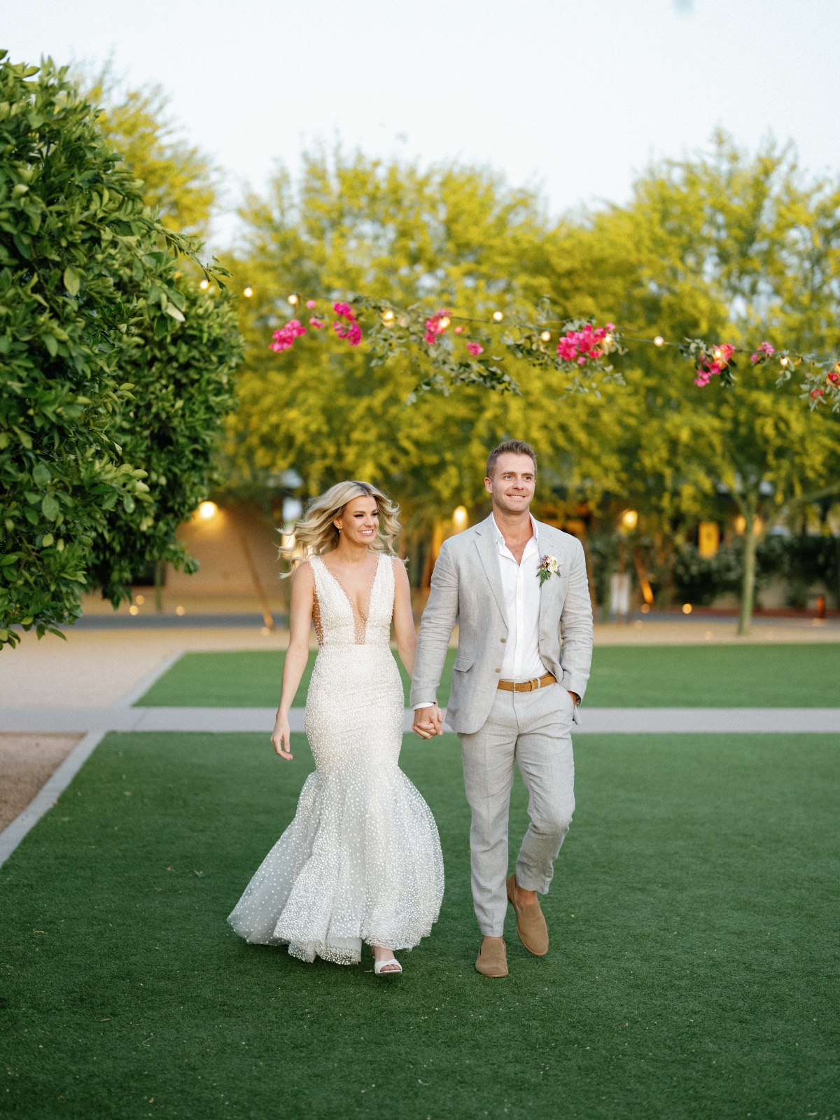 Modern bride and groom at Arizona wedding reception 