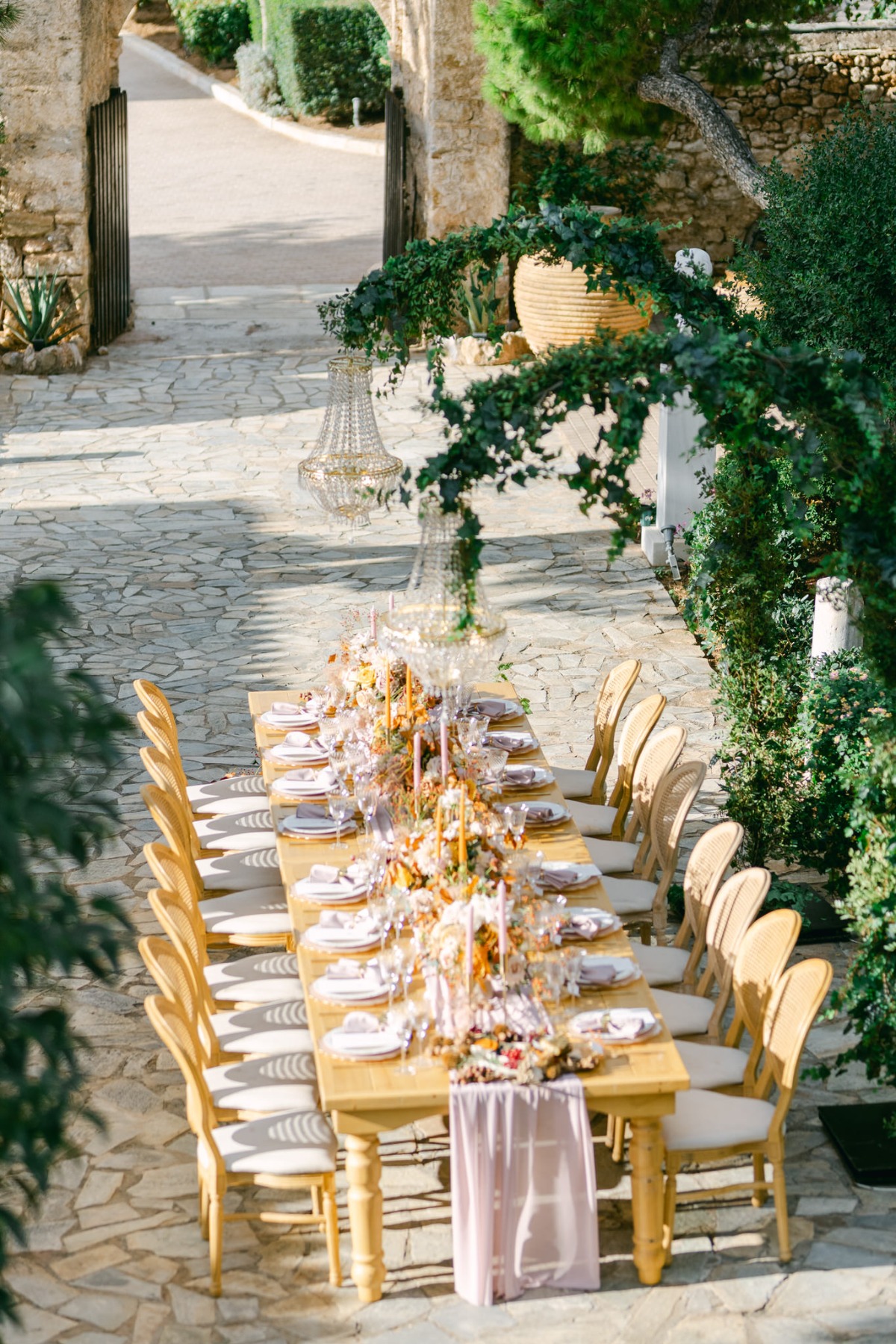Chic autumn palette wedding reception in Athens, Greece
